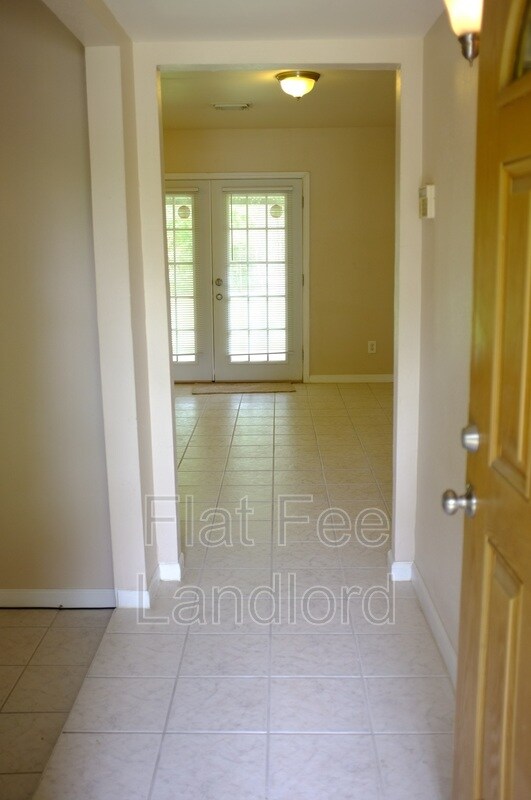 Building Photo - 6310 French Chateau Dr