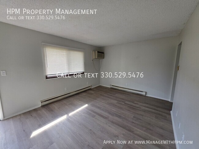 Foto del edificio - 1015 Howe Ave