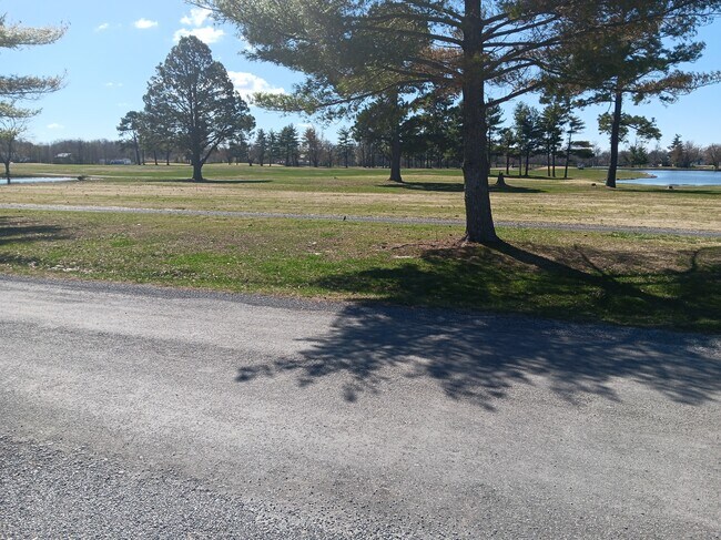 Foto del edificio - 2600 Fairway Dr