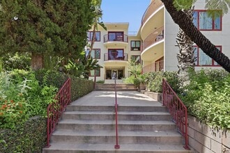 Building Photo - 3407 N Huxley St