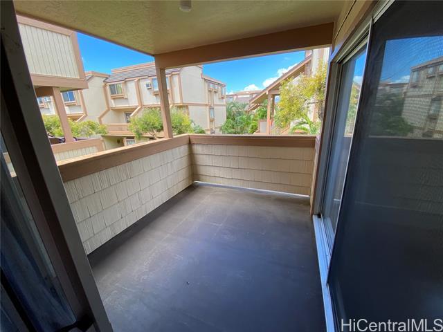 Foto del edificio - 98-943-943 Moanalua Rd