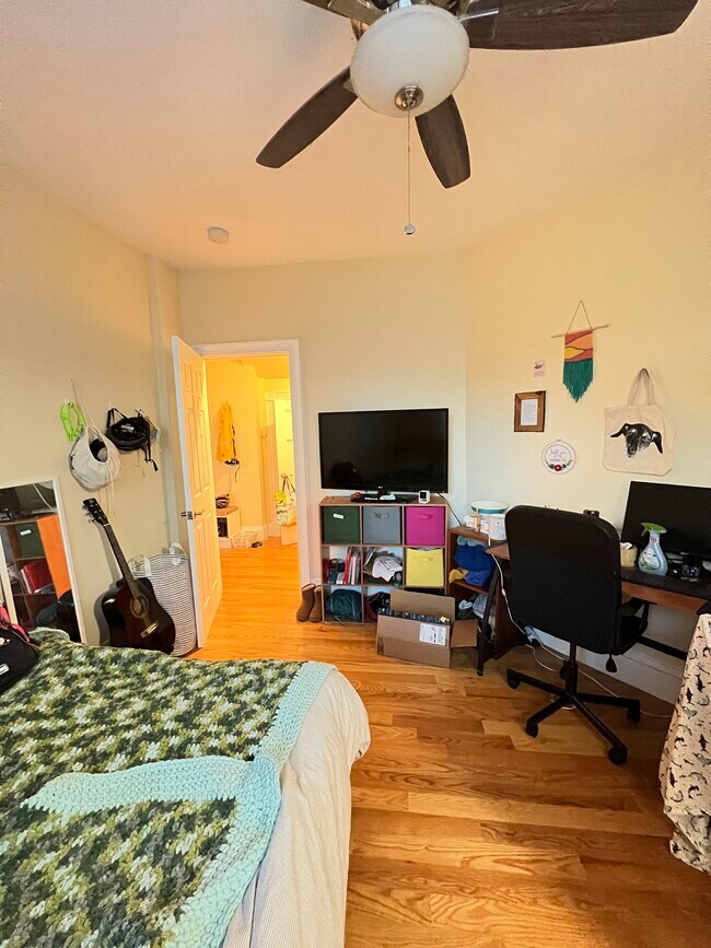 Foto del edificio - 87 Morrison Ave