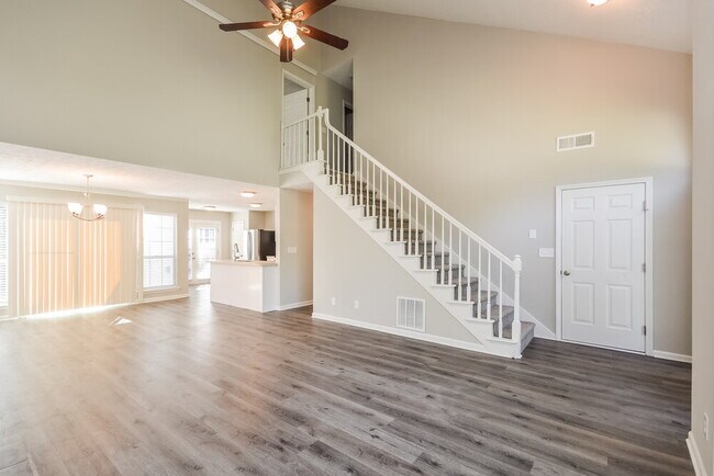 Building Photo - 12242 Cypress Way
