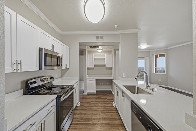 Cocinas modernas diseñadas para ser funcionales y con estilo. - The Tides