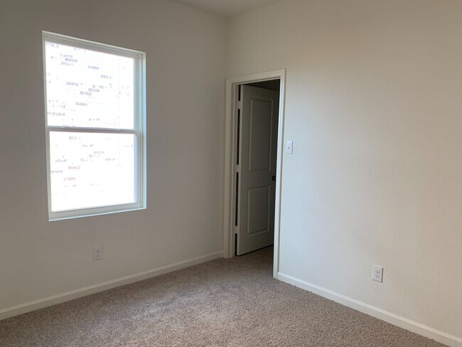 Foto del edificio - House For Lease in Forney