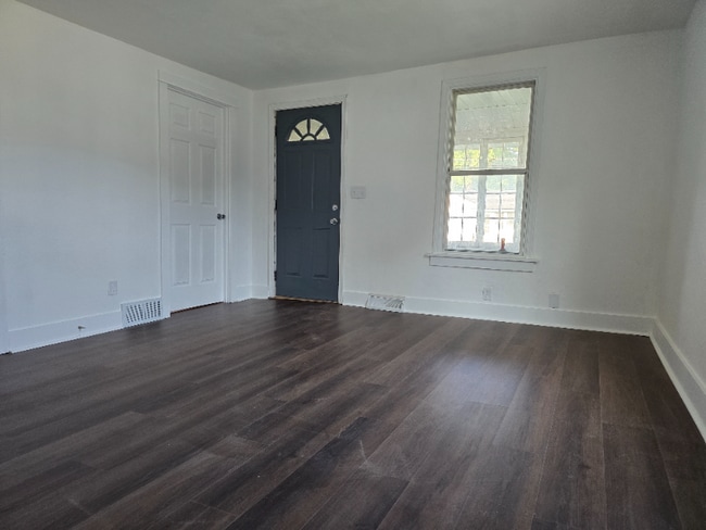 Building Photo - 441 N Pearl St