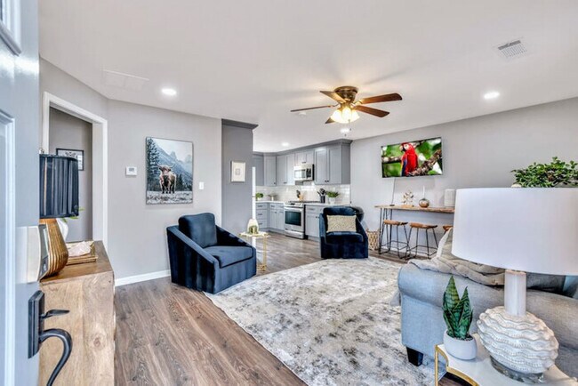 Building Photo - Lawson Way  Chamblee - 2BR - Pet Friendly ...