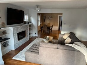 Building Photo - 5 Commonwealth Ave