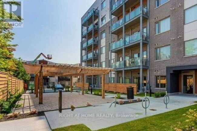 Building Photo - 5131 Sheppard Ave E