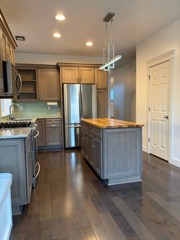 Building Photo - 1940 NE 72nd Ave.