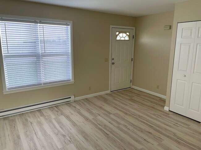 Fotografía del edificio - 630 Squires Ave