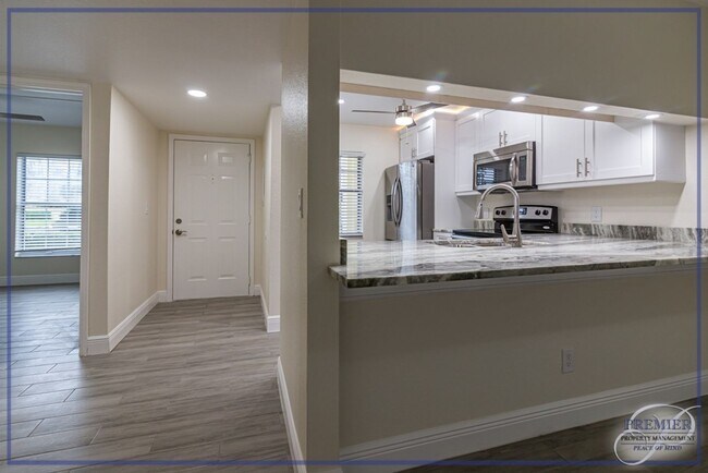 Building Photo - KING'S LAKE**2 BED 2 BATH**UNFURNISHED**