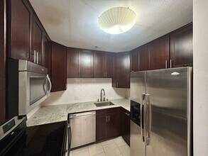 Building Photo - 4082 Albatross St