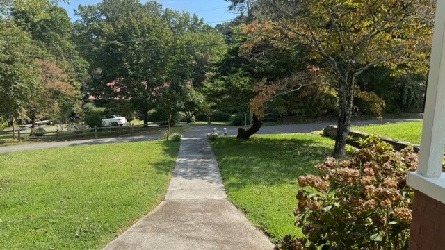 Foto del edificio - 319 Hogan Rd