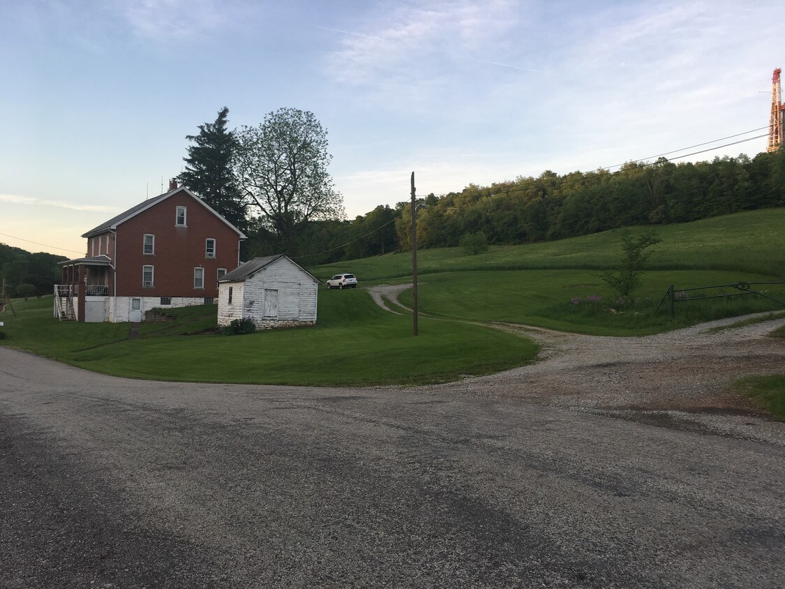 192 Possum Hollow Rd, Greensburg, PA 15601 Townhome Rentals in