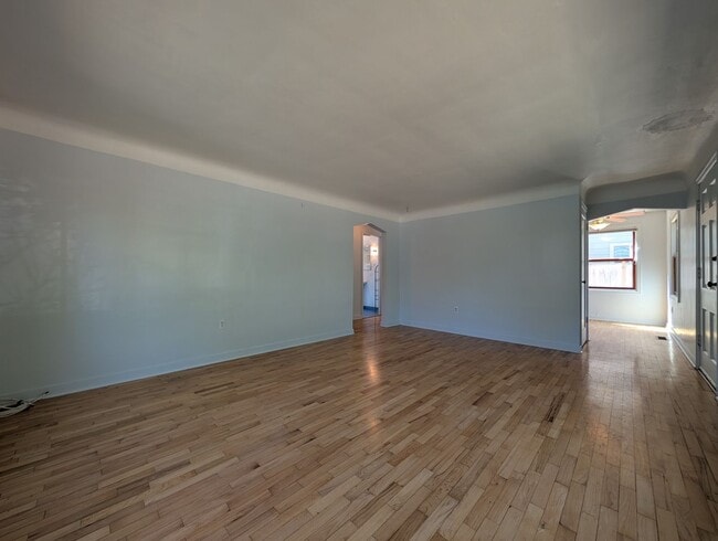 Building Photo - Great 2 Bedroom, 1 Bathroom home in Eugene!