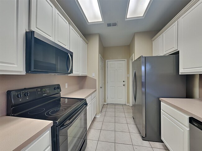 Building Photo - 16650 Beckland Ln