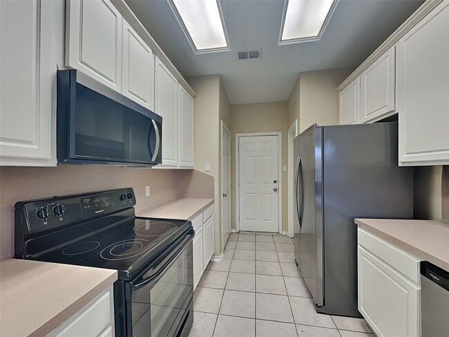 Foto del edificio - 16650 Beckland Ln