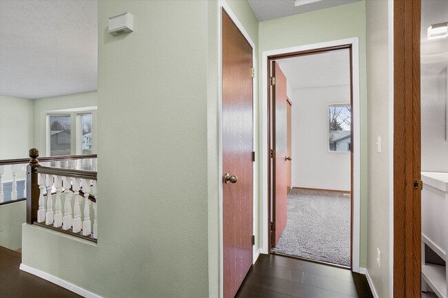 Building Photo - Beautiful Spokane Valley Property w/RV Par...