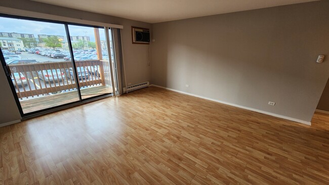 Foto del edificio - 5117 N East River Rd