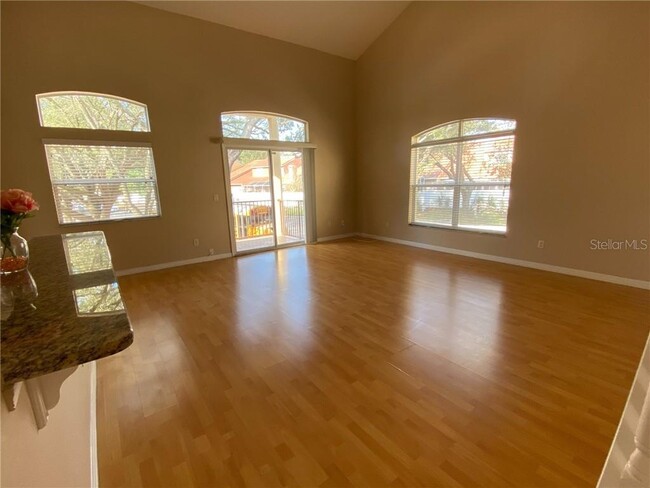 Building Photo - 694 Seabrook Ct