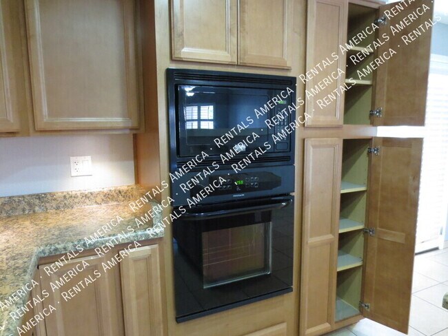 Foto del edificio - 13410 N 41st Pl