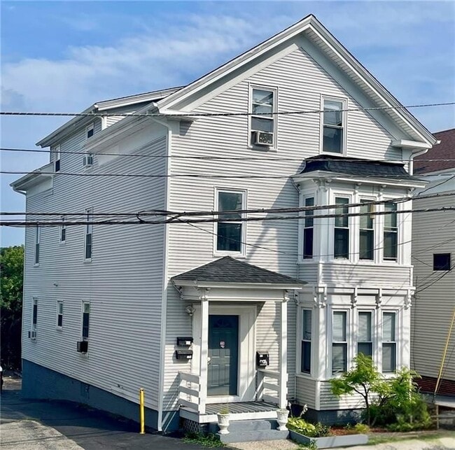 Building Photo - 124 East St