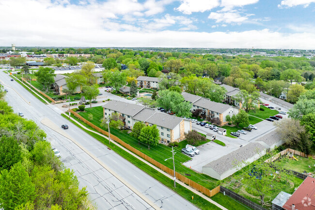 Aerial Photo - Aspen Ridge Condominiums