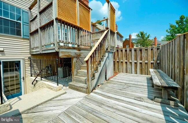 Building Photo - 43855 Chloe Terrace