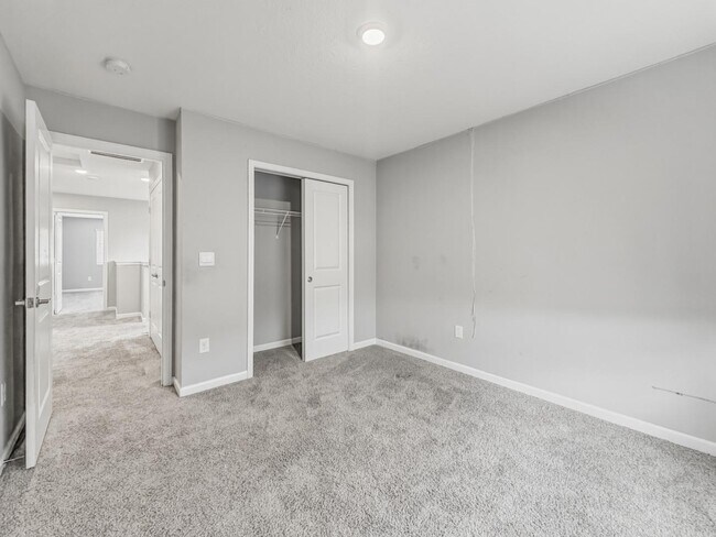 Foto del edificio - 2557 Plano Dr