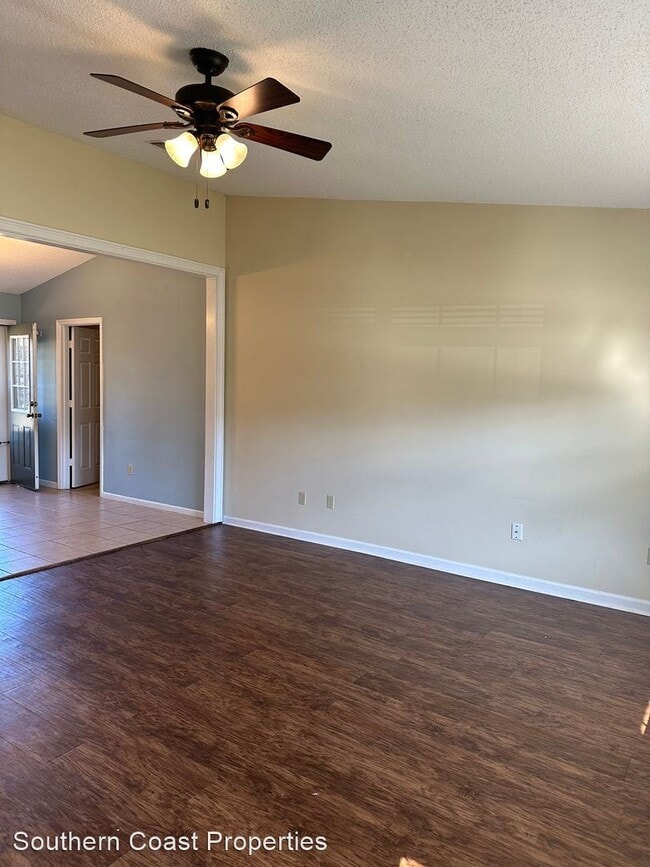 Building Photo - 3 br, 2 bath House - 1228 Riyadh Rd