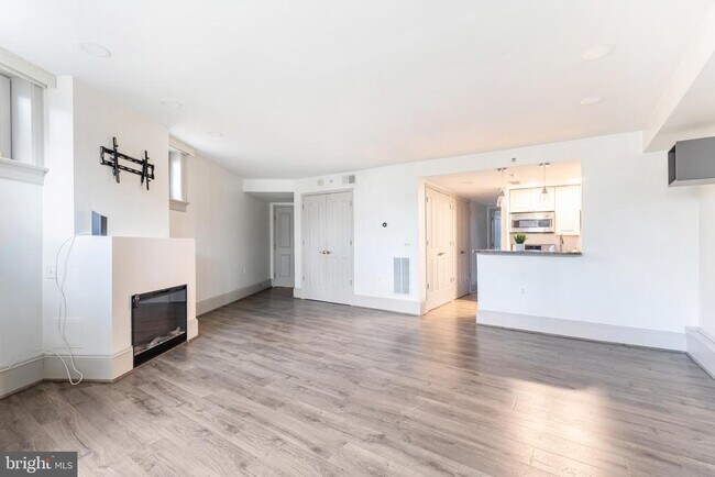 Foto del edificio - 20 Logan Cir NW