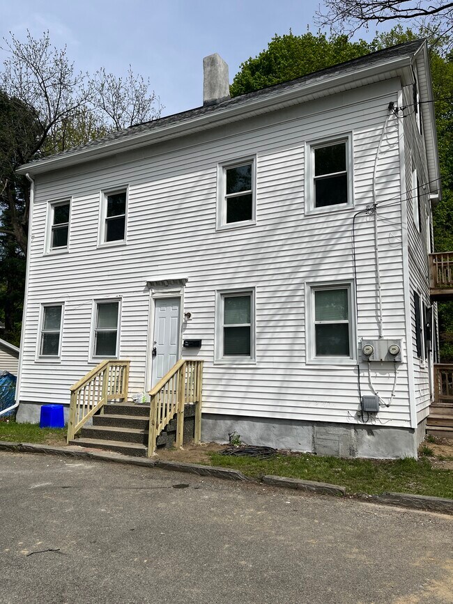 Exterior - 1 16th St