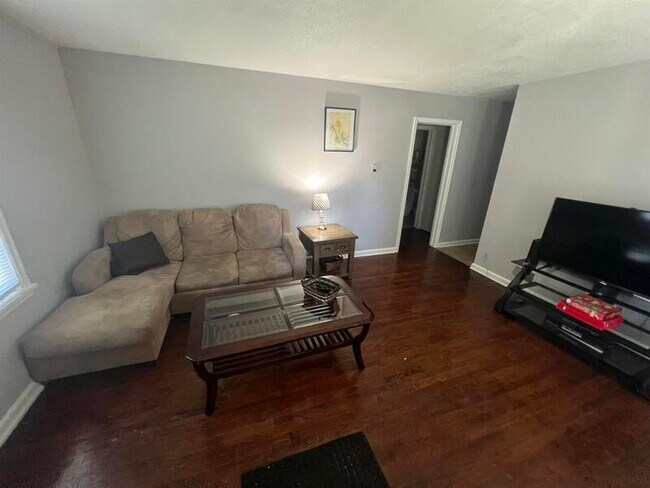 Building Photo - 117 N 35th Ave
