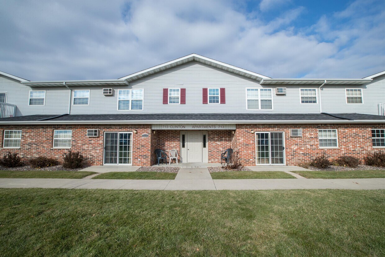 Foto principal - 713 Clinton St