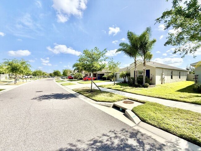 Foto del edificio - 17134 White Mangrove Dr