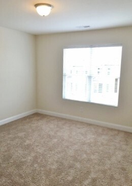 Foto del edificio - New build townhome!