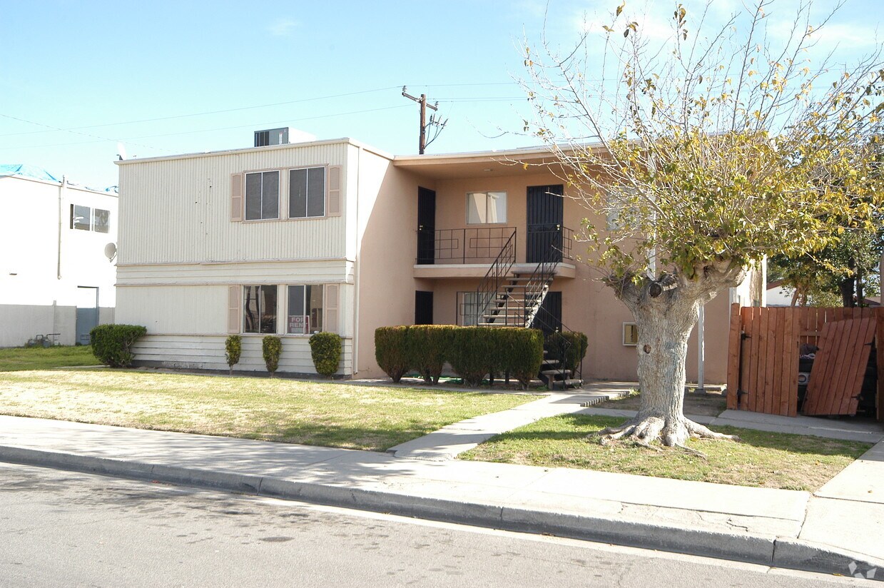 Foto del edificio - 2753-2759 Conejo Dr