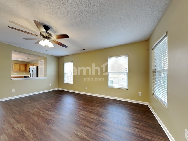 Foto del edificio - 3779 Marshlane Way