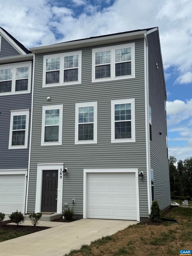 Building Photo - 369 Willowshire Ct