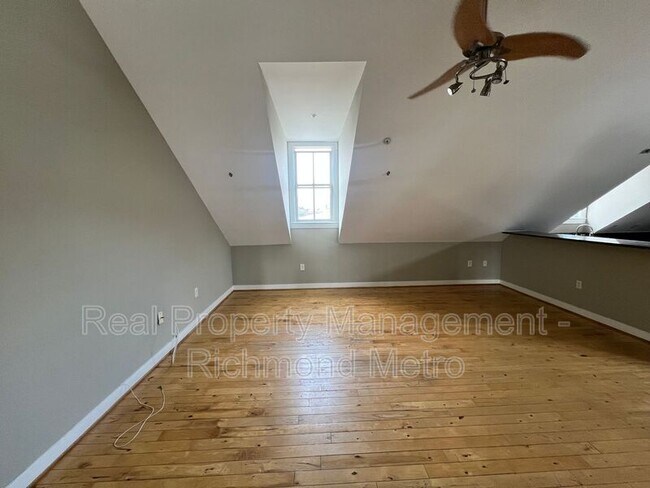 Foto del edificio - 215 N 18th St