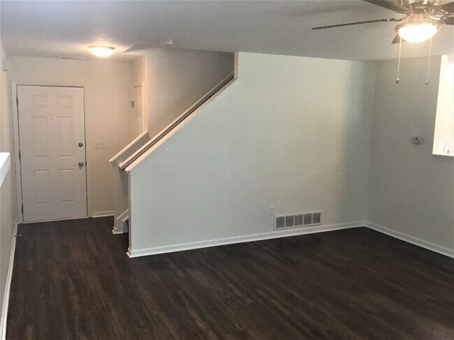 Foto del edificio - 3096 Stony Hollow Ct