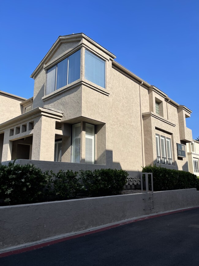 Building Photo - 4351 Nobel Dr