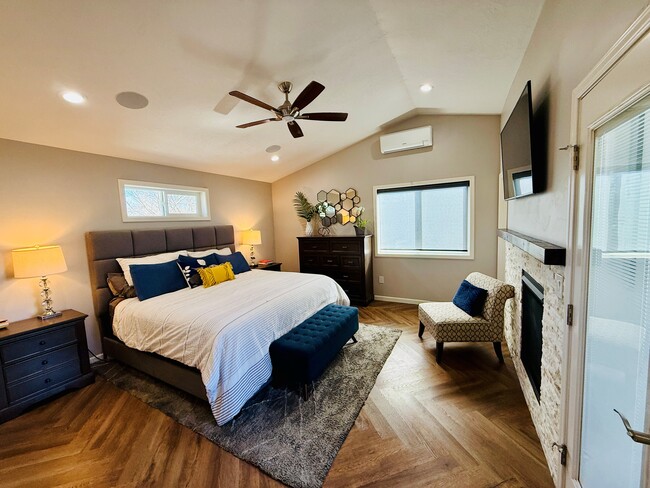 Building Photo - 148 N 2nd St