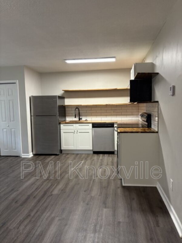 Foto del edificio - 123 Ingersoll Ave
