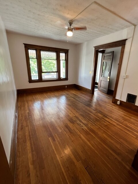 Living Room - 373 Bryant St