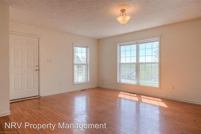 Building Photo - 4 br, 2.5 bath House - 400 Howery Street
