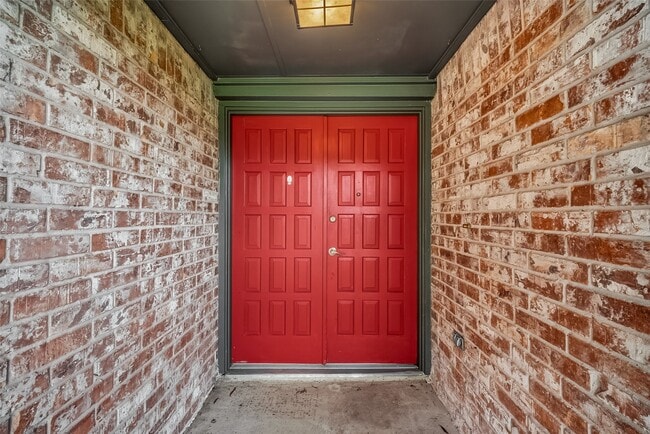 Foto del edificio - 16451 Cavendish Dr