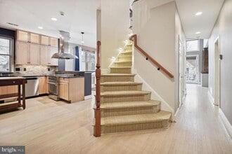 Building Photo - 8613 Brandt Pl
