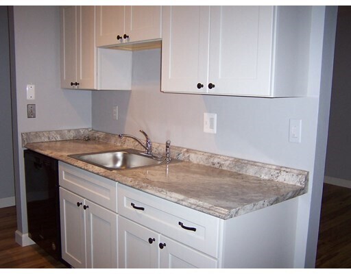 Building Photo - 340 Regency Park Dr